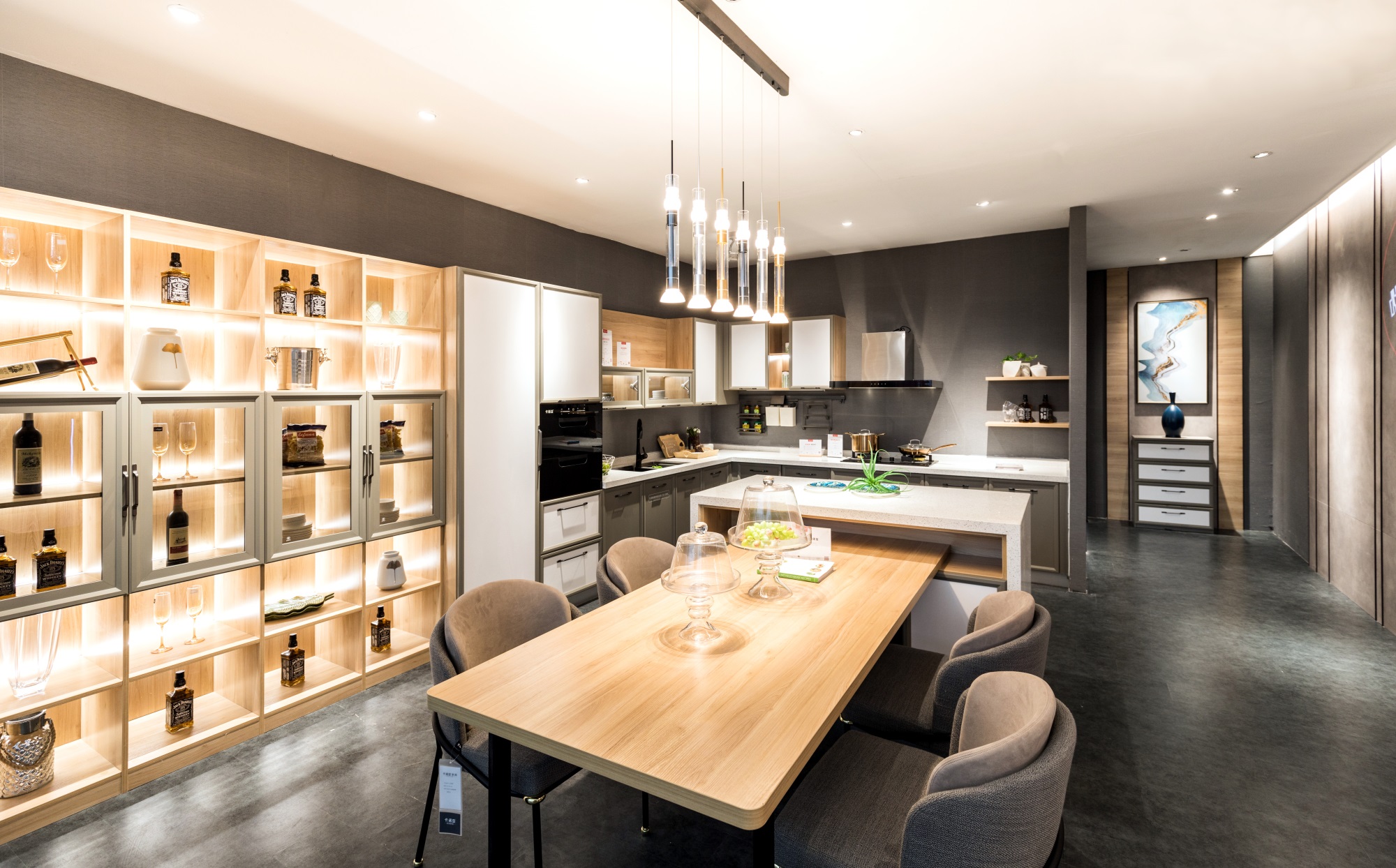 卡諾亞全屋定制套餐26800，提前引爆五一家裝市場(chǎng)